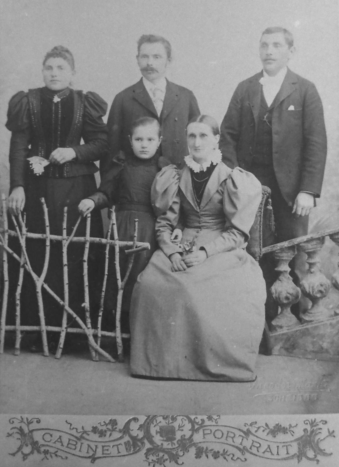 Men, Women, Men & Women, ST